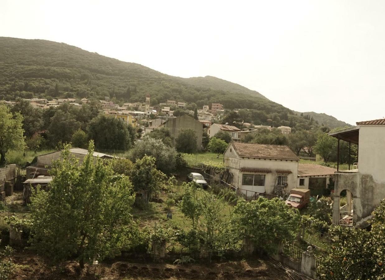 Ágios MatthaíosJ&B Countryside Life公寓 外观 照片